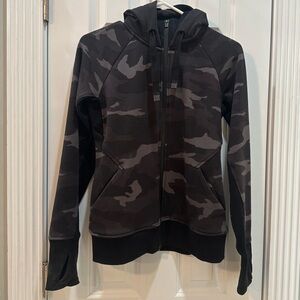 Woman’s Black and Gray Camo Zip Up